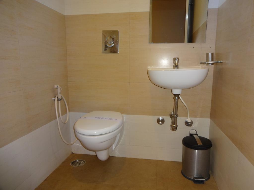 Hotel Sky Lite Coimbatore Bilik gambar